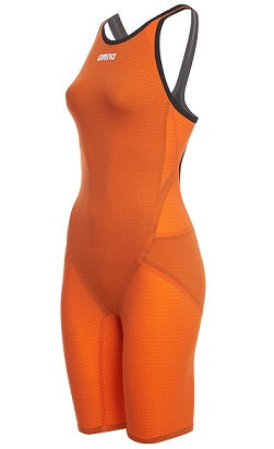 https://web.metroswimshop.com/images/000930_341.jpg