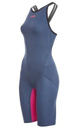 https://web.metroswimshop.com/images/000930_549.jpg