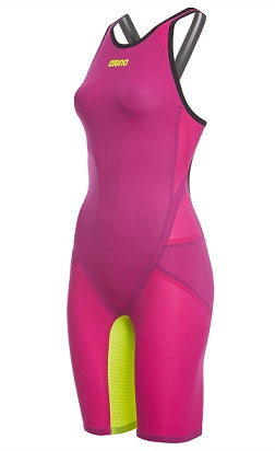 https://web.metroswimshop.com/images/000930_983.jpg