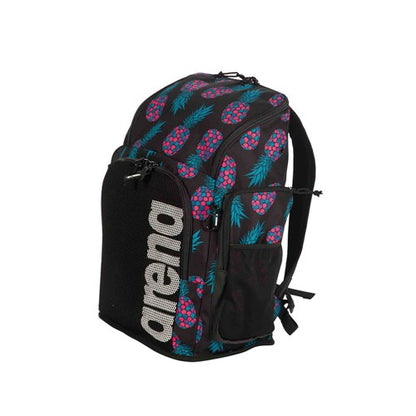 https://web.metroswimshop.com/images/001946104_002_1.jpg