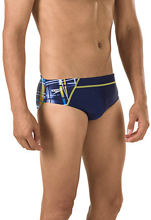 https://web.metroswimshop.com/images/7705707_977.jpg