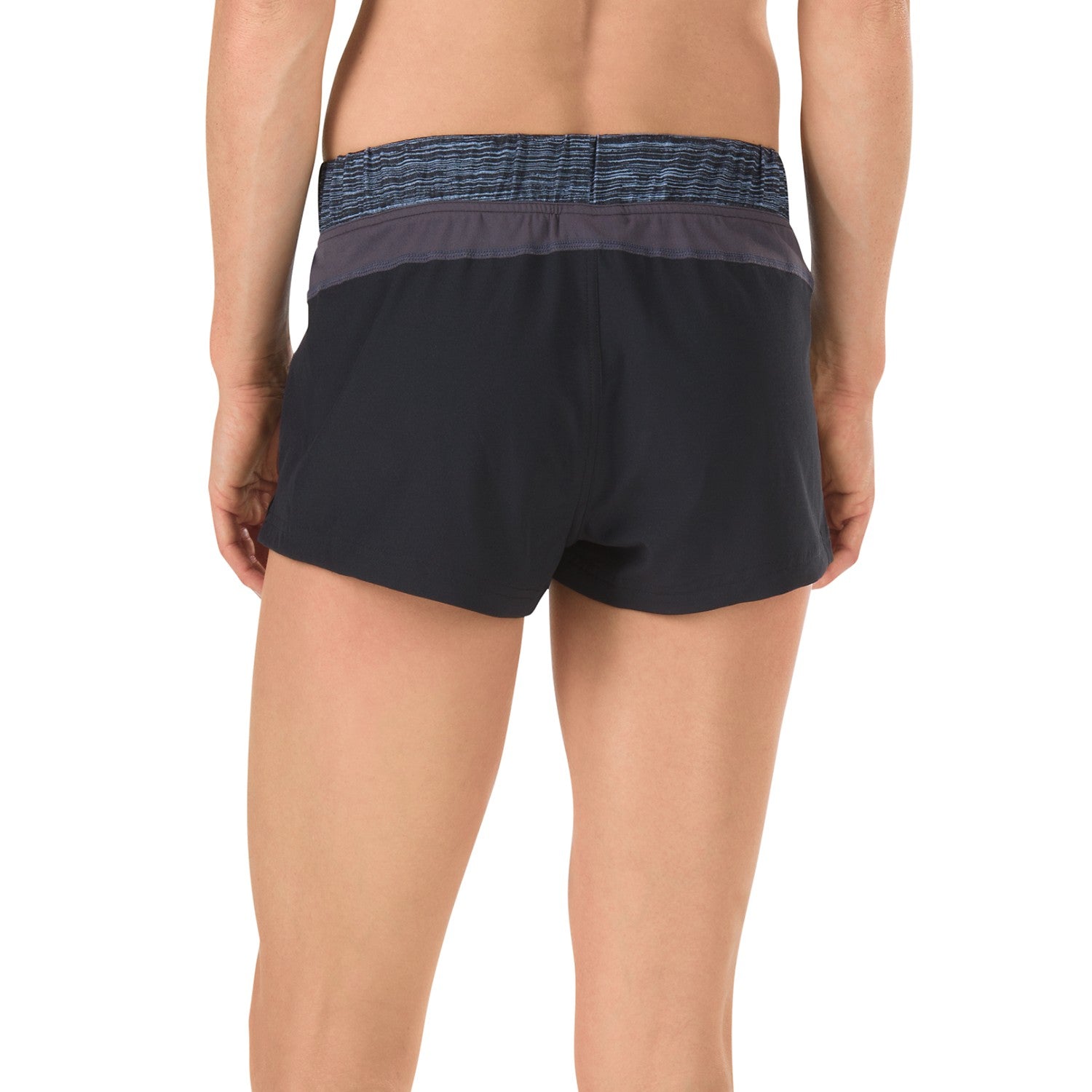 https://web.metroswimshop.com/images/7723022_001bk.jpg