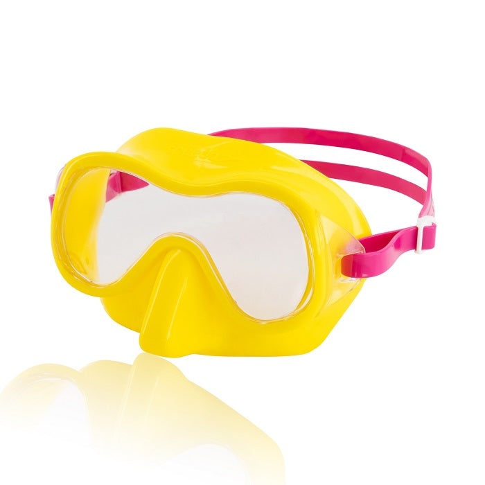https://web.metroswimshop.com/images/7753171-732.jpg