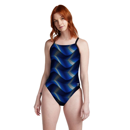 https://web.metroswimshop.com/images/8-004053431-X1-1.jpg