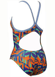 https://web.metroswimshop.com/images/9502L-624back.jpg