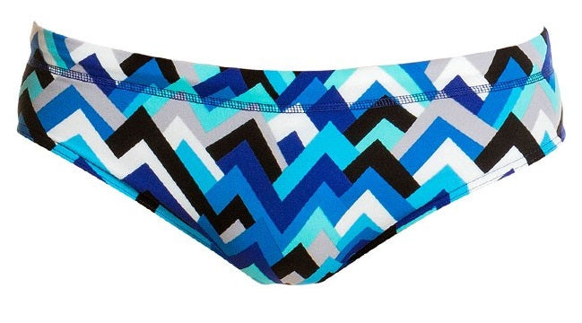 https://web.metroswimshop.com/images/FT35M_Peak Performance.jpg