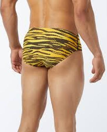 https://web.metroswimshop.com/images/RCR7Y_904.jpg
